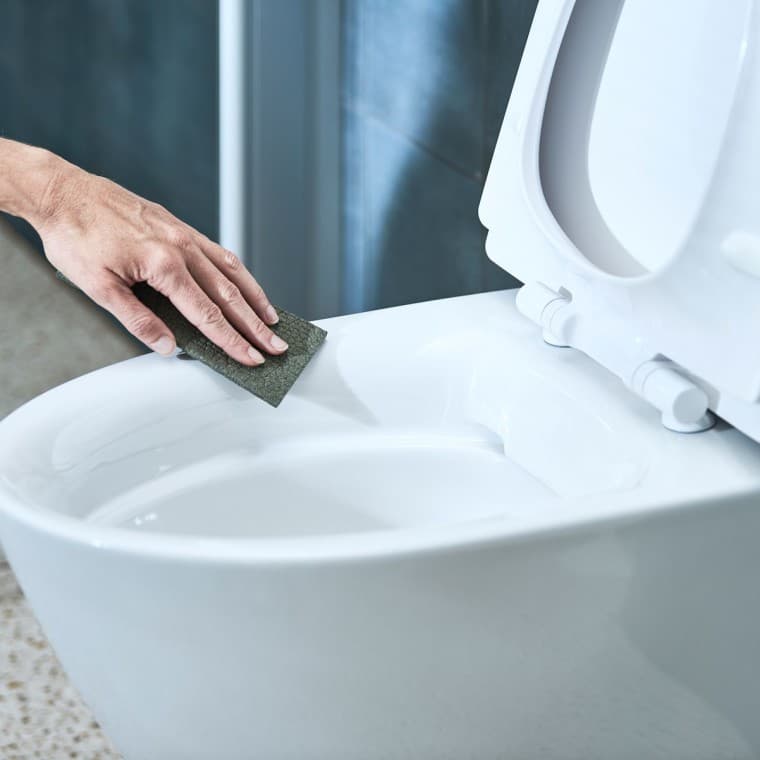 Ifö Spira Art pie sienas stiprināms tualetes pods Ifö Spira Art pie sienas stiprināms tualetes pods